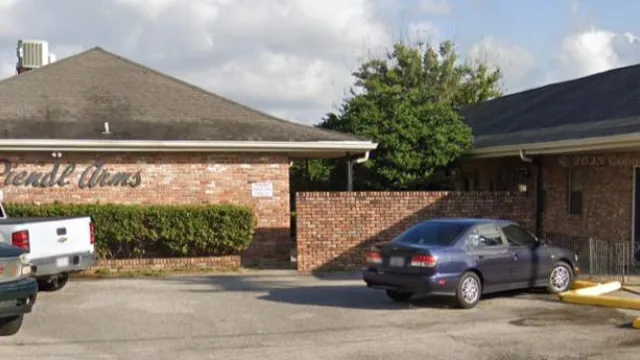 1221 Milton st.  Gretna, Louisiana APARTMENT COMPLEX